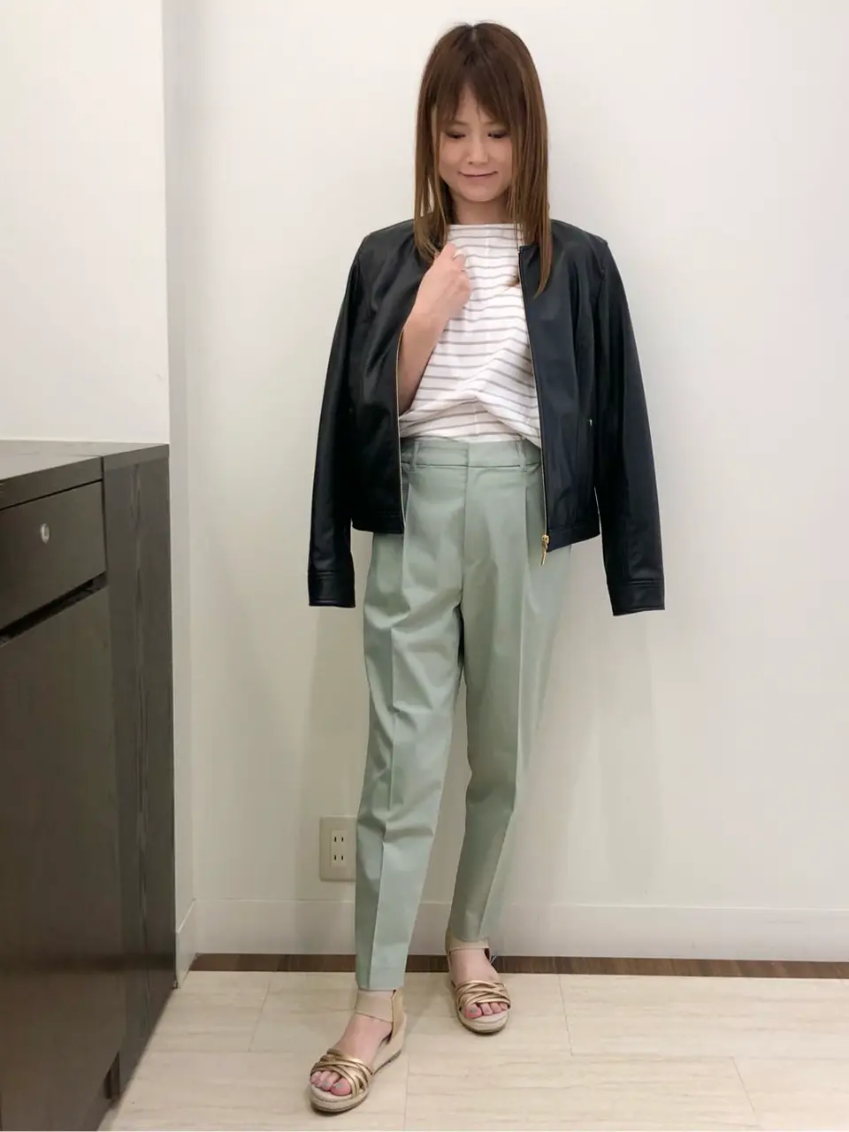 ANY SIS スタッフ コーディネート画像