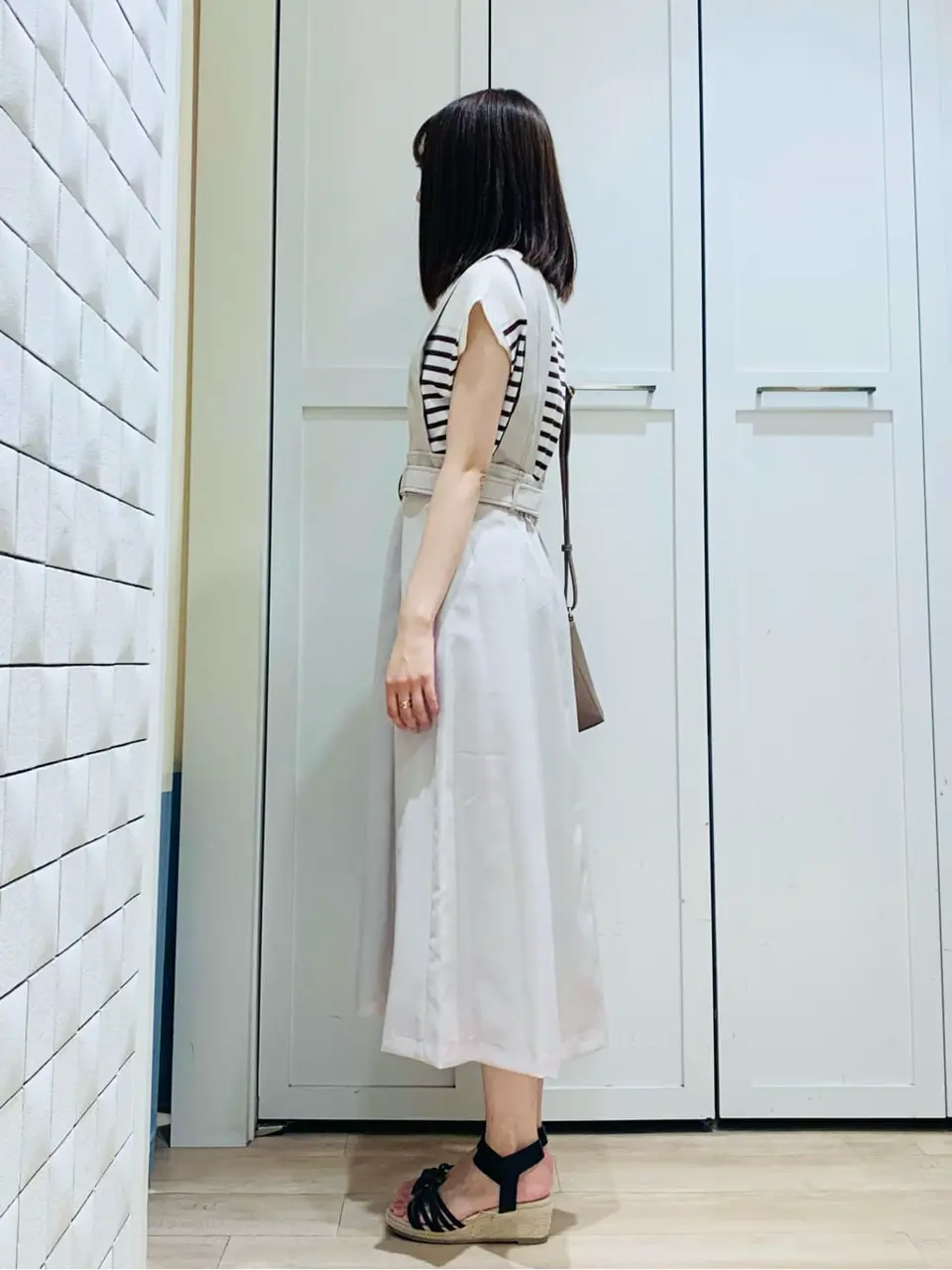 ANY SIS スタッフ コーディネート画像