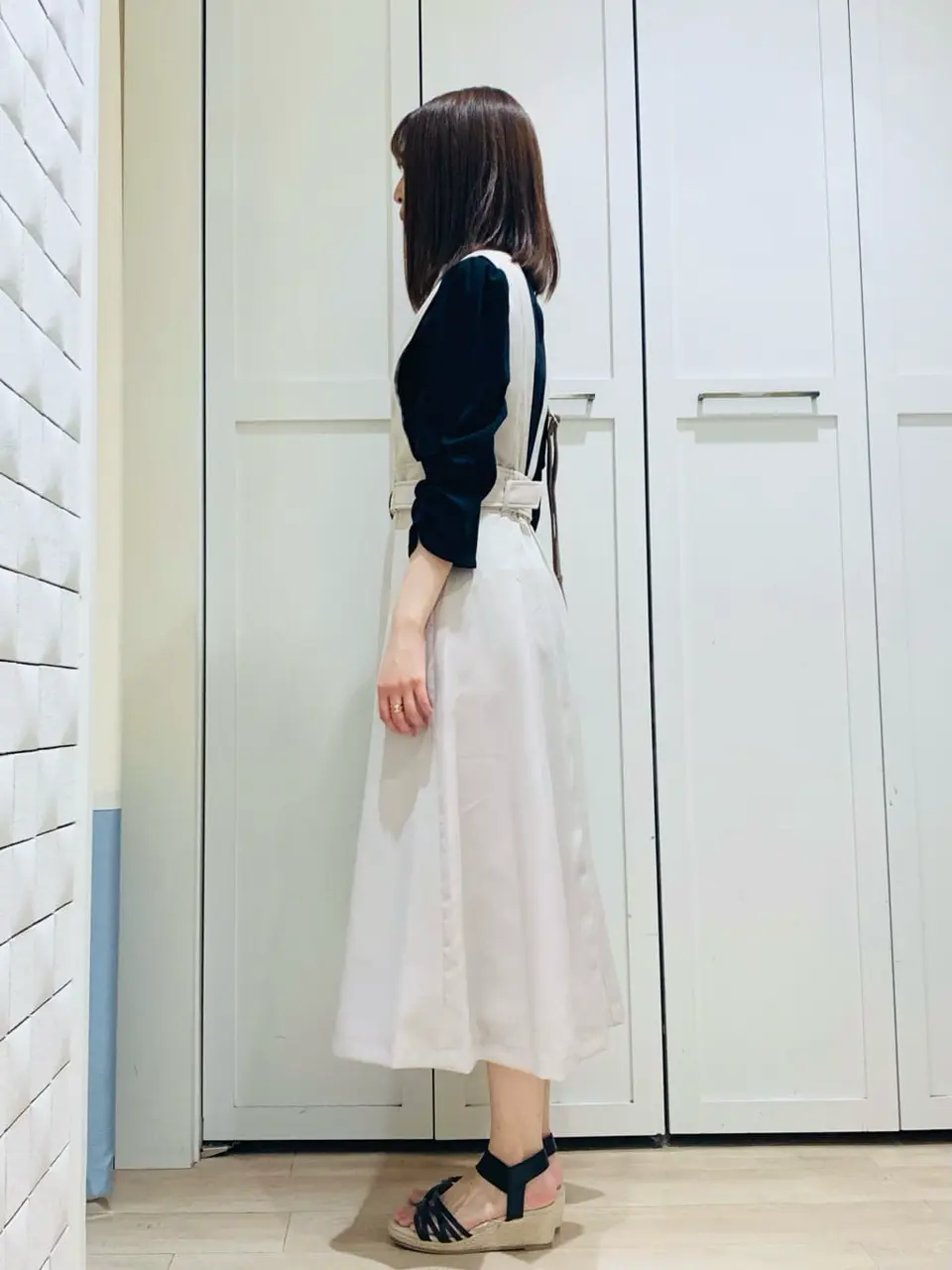 ANY SIS スタッフ コーディネート画像