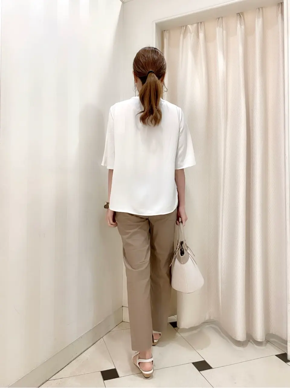 ANY SIS 金井 コーディネート画像