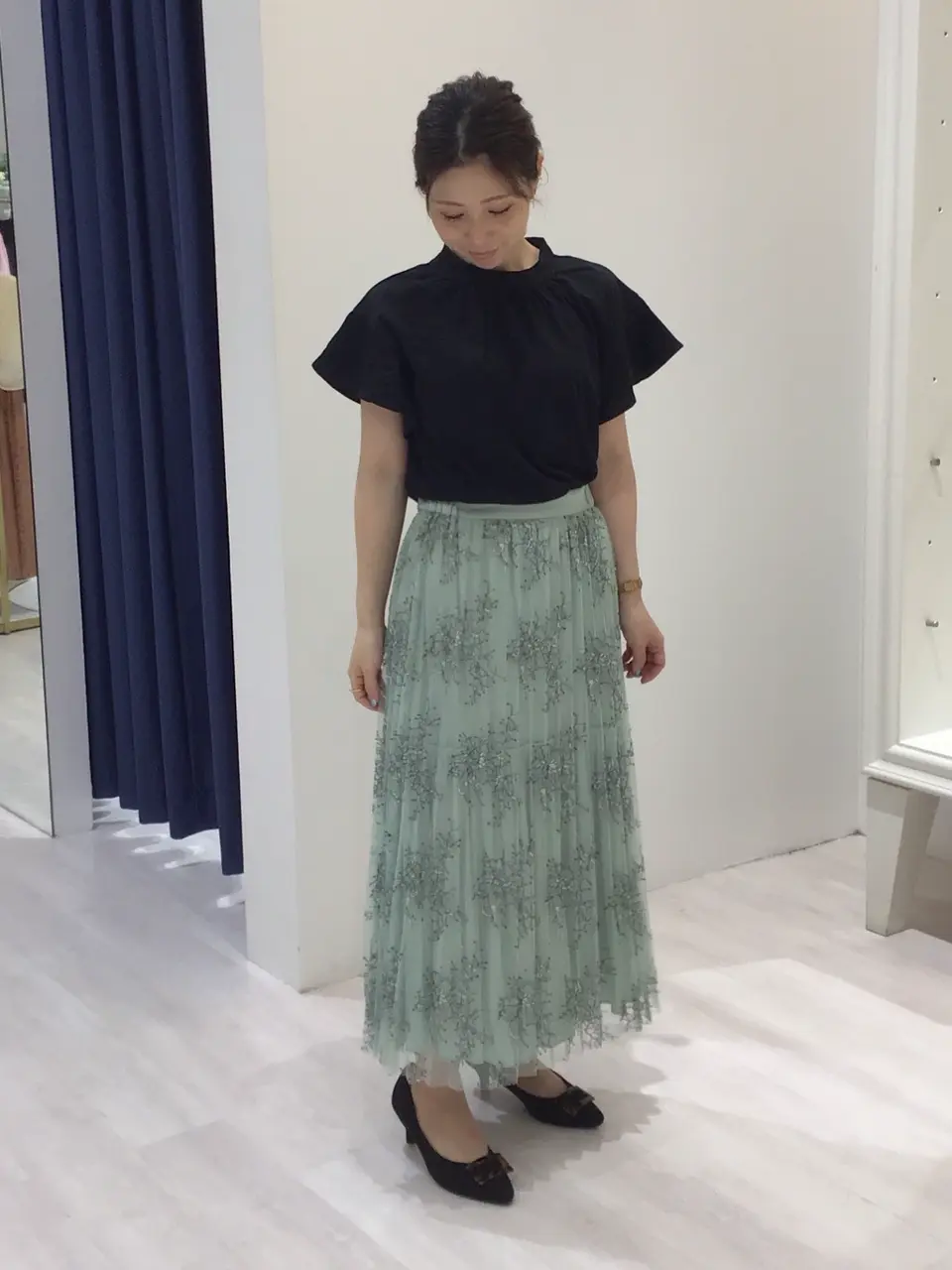 ANY SIS スタッフ コーディネート画像