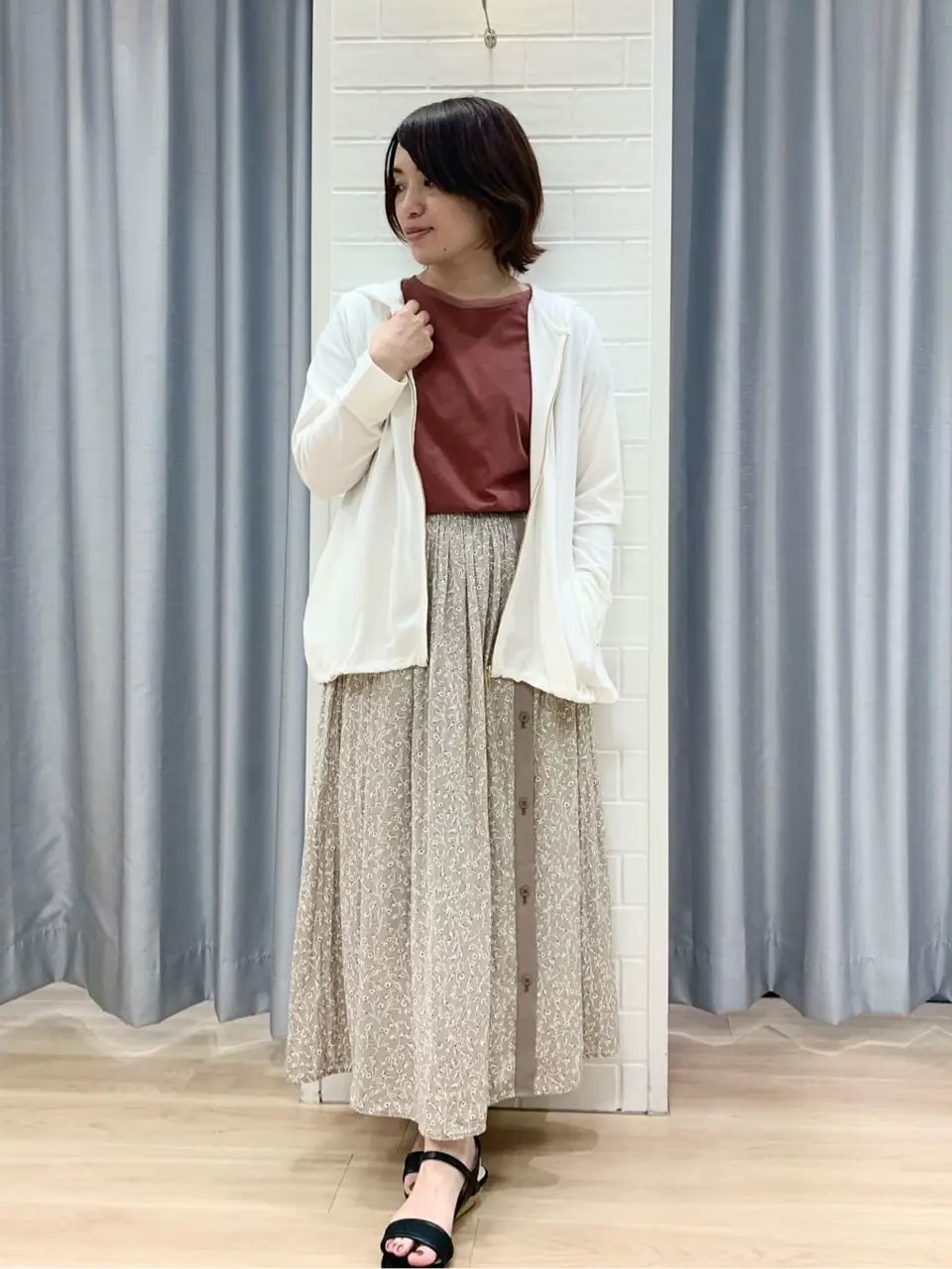 ANY SIS 丸岡 コーディネート画像