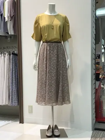 ANY SIS 布川 コーディネート画像