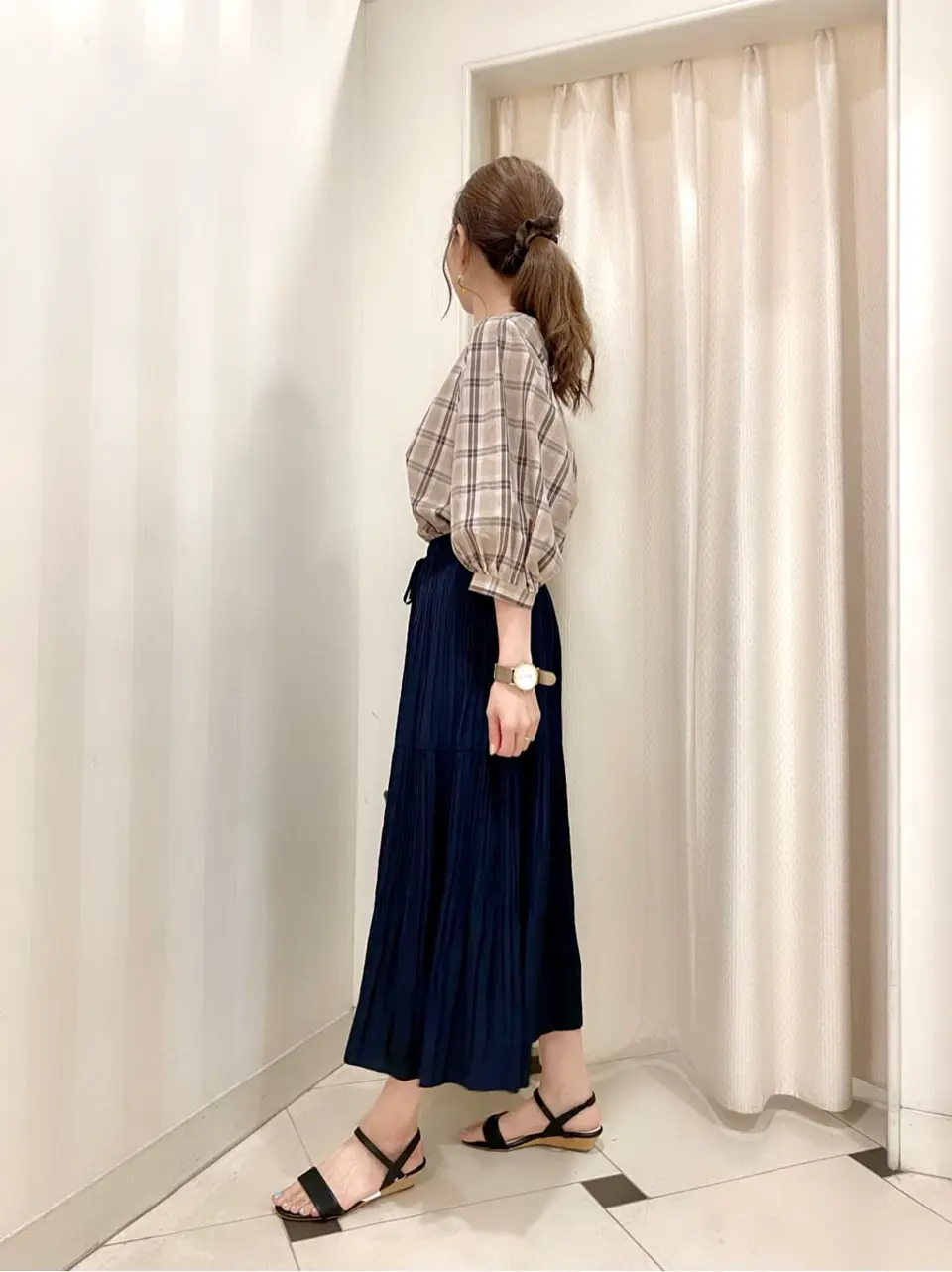 ANY SIS 金井 コーディネート画像