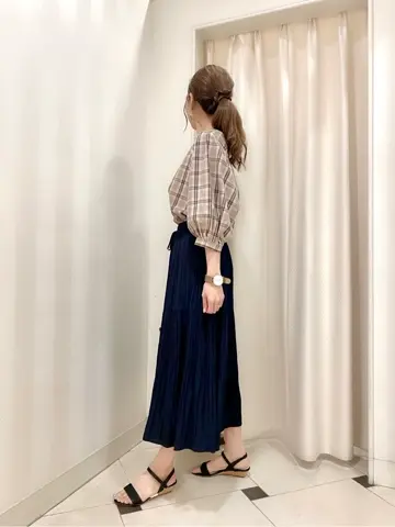 ANY SIS 金井 コーディネート画像