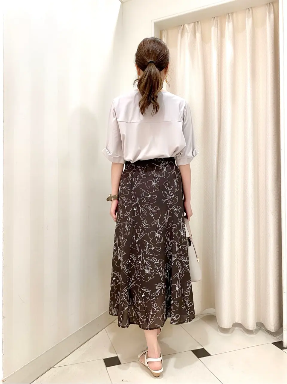 ANY SIS 金井 コーディネート画像