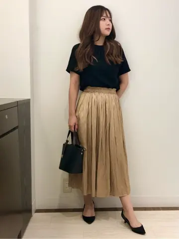 ANY SIS スタッフ コーディネート画像