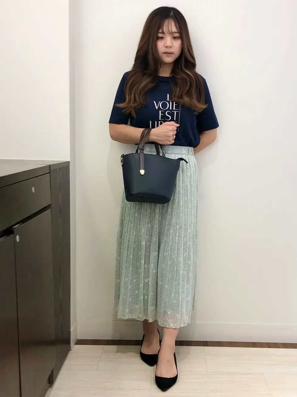 ANY SIS スタッフ コーディネート画像