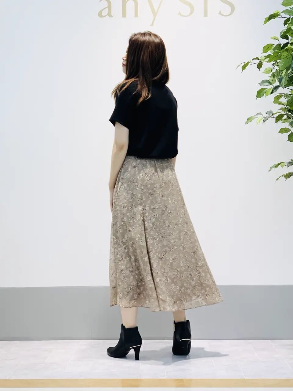 ANY SIS 岡本 コーディネート画像