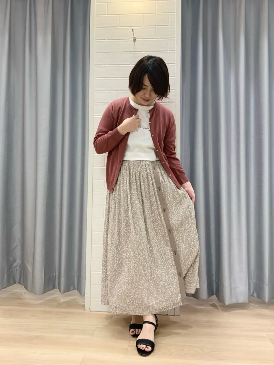 ANY SIS 丸岡 コーディネート画像