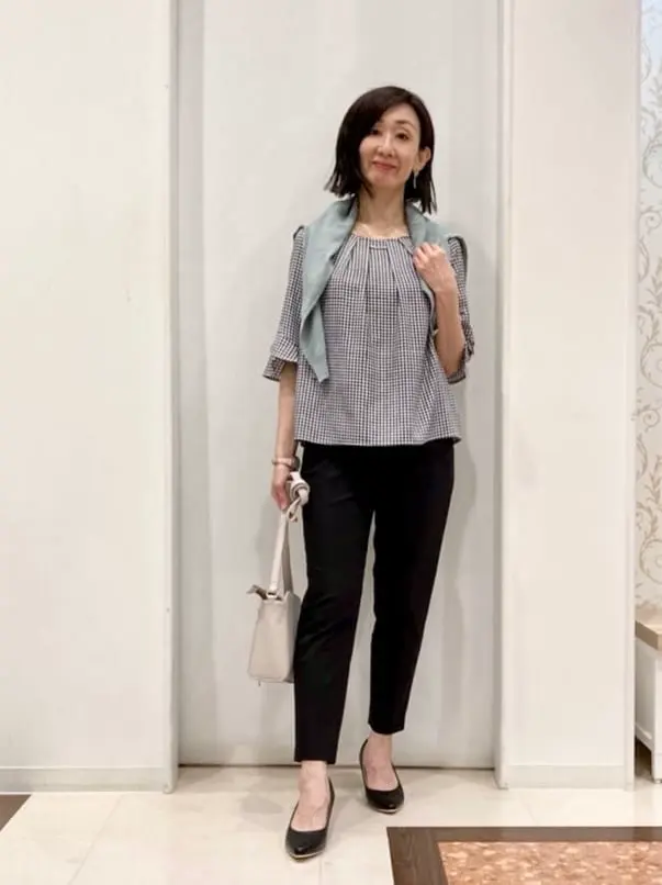 ANY SIS スタッフ コーディネート画像