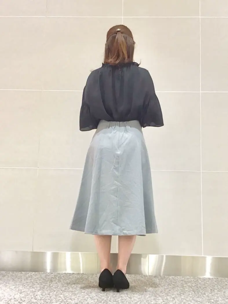 ANY SIS 浅野 コーディネート画像