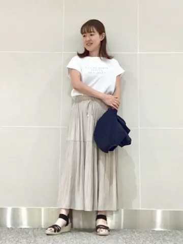 ANY SIS 浅野 コーディネート画像