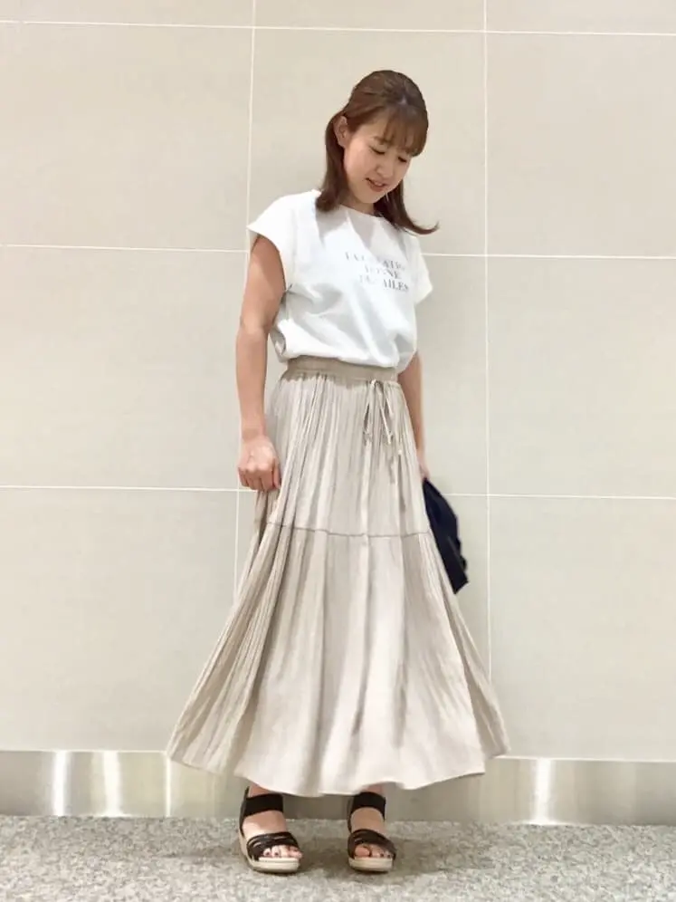 ANY SIS 浅野 コーディネート画像