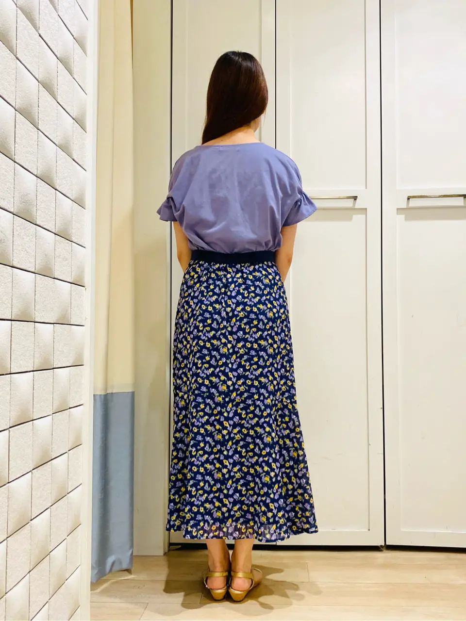 ANY SIS スタッフ コーディネート画像