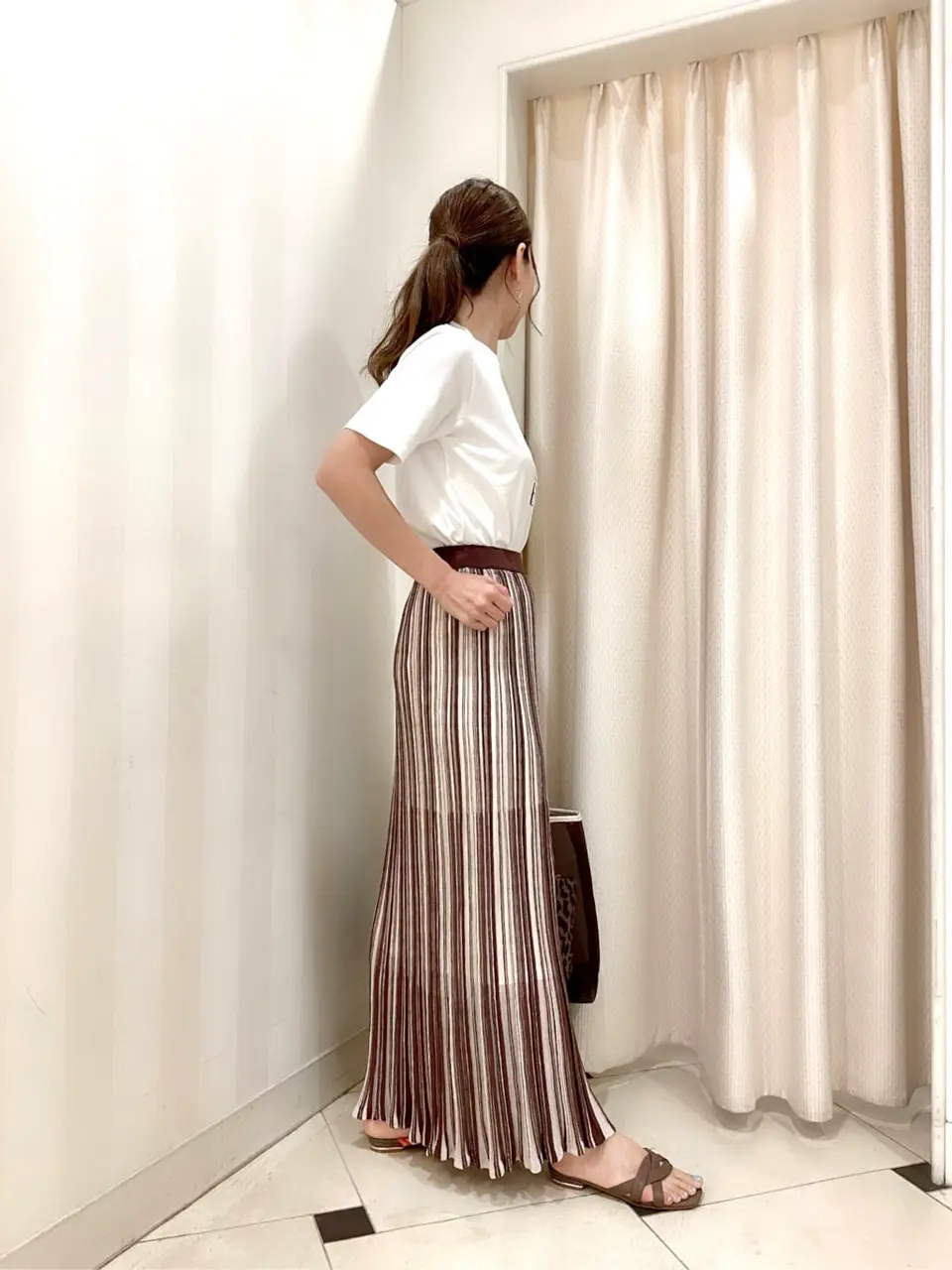 ANY SIS 金井 コーディネート画像