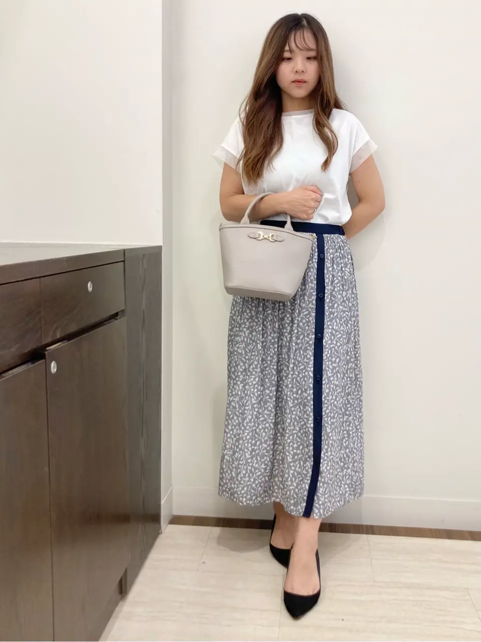 ANY SIS スタッフ コーディネート画像