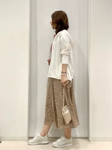 ANY SIS 横田 コーディネート画像