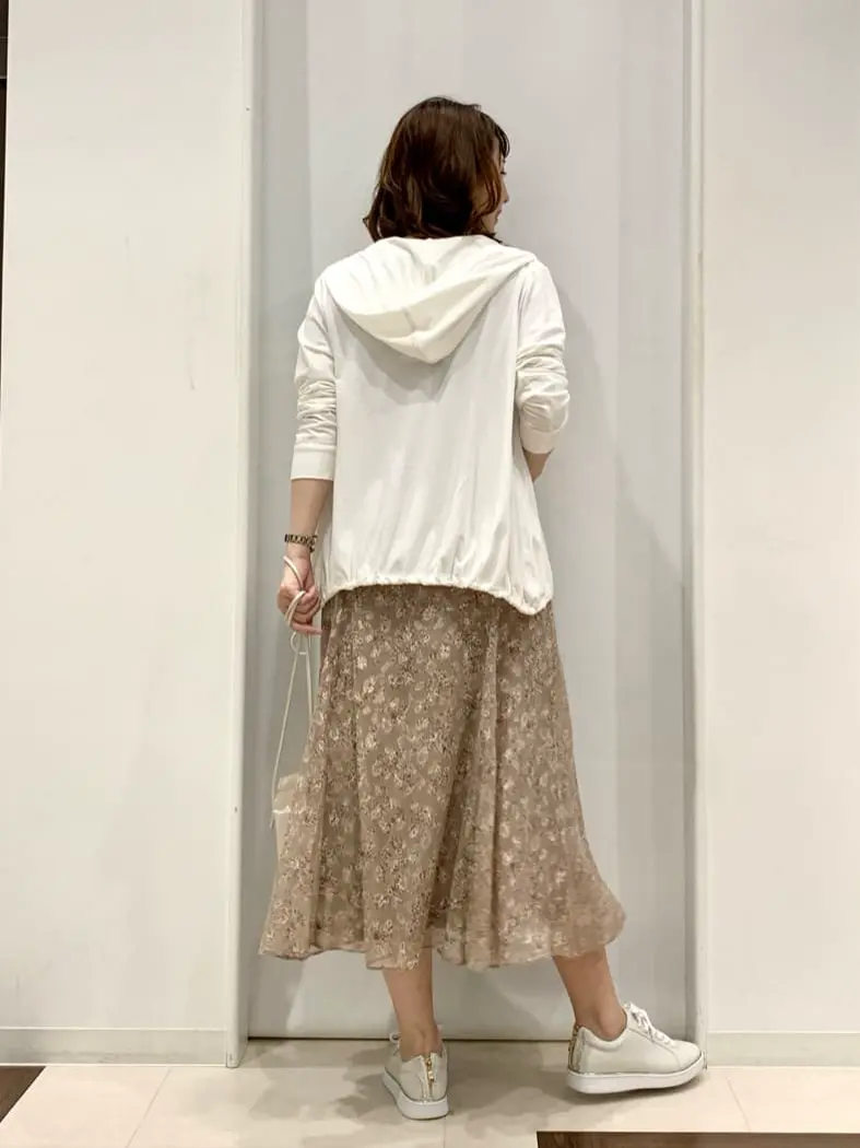 ANY SIS 横田 コーディネート画像