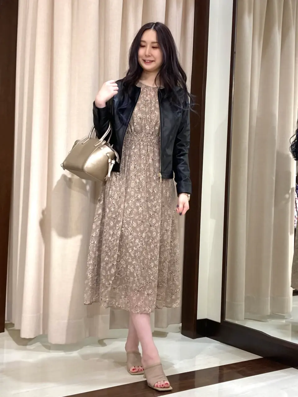 ANY SIS STAFF コーディネート画像