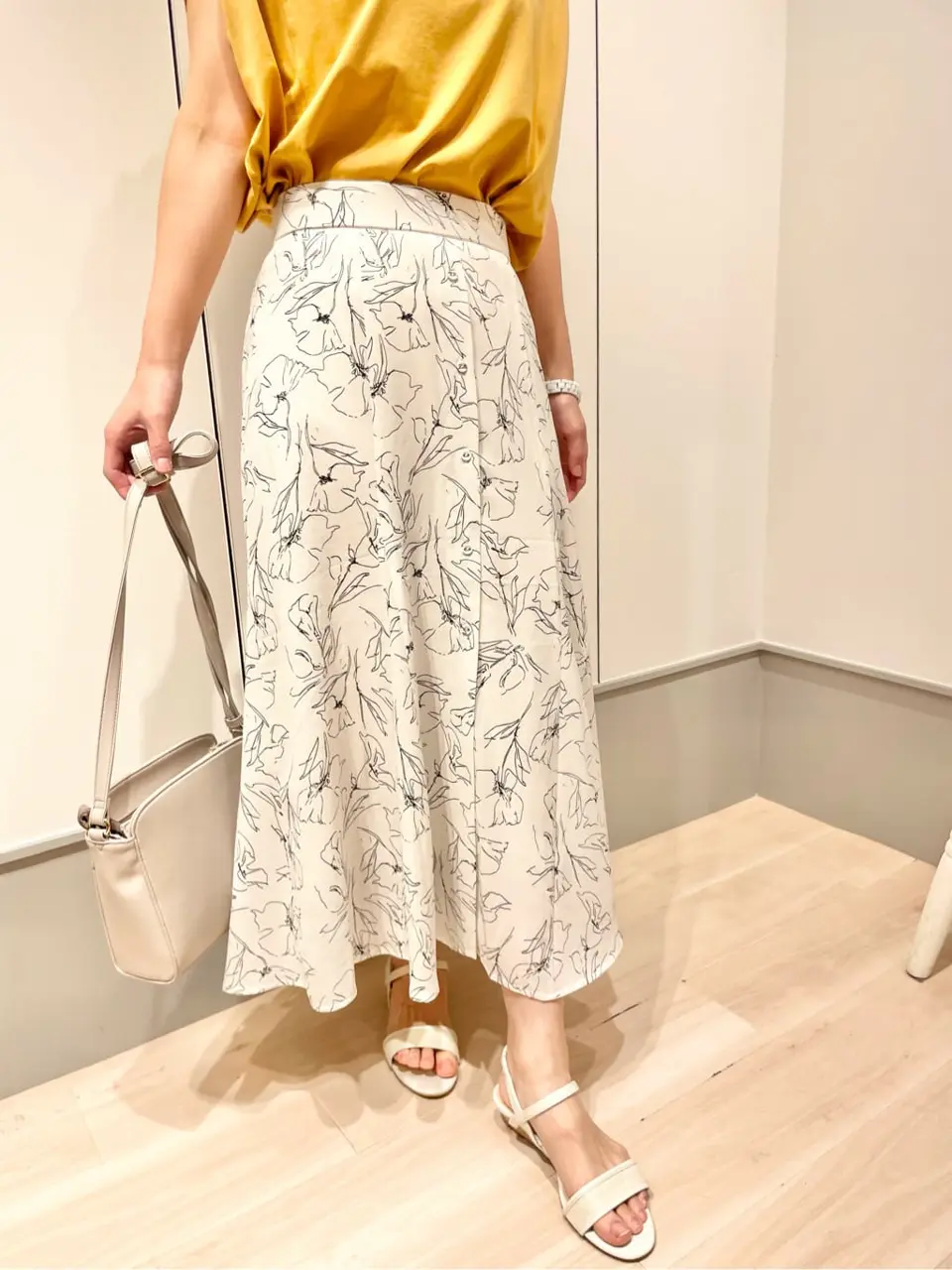 ANY SIS 山本 コーディネート画像