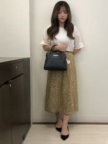 ANY SIS スタッフ コーディネート画像