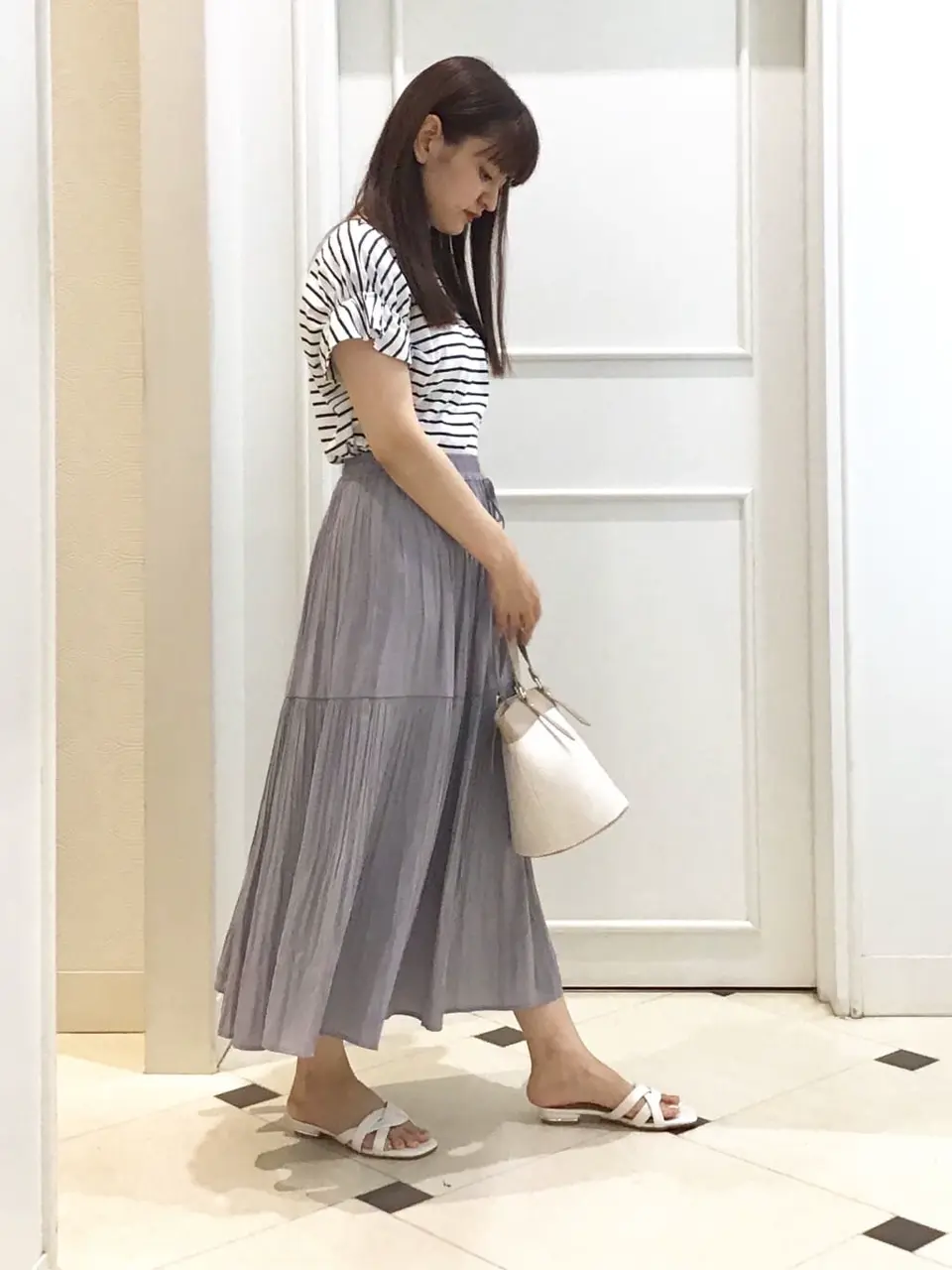 ANY SIS スタッフ コーディネート画像