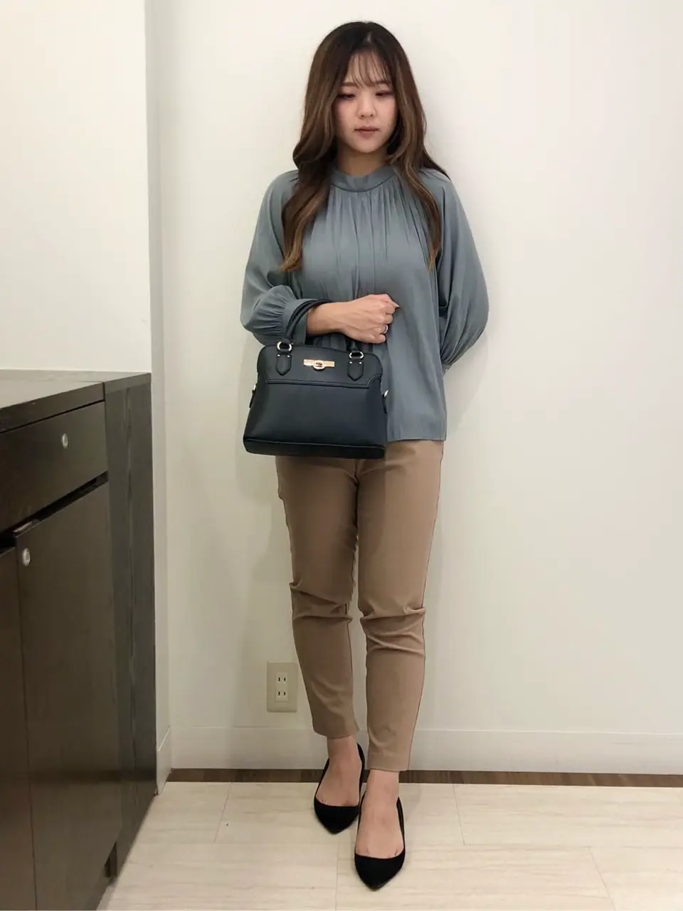 ANY SIS スタッフ コーディネート画像