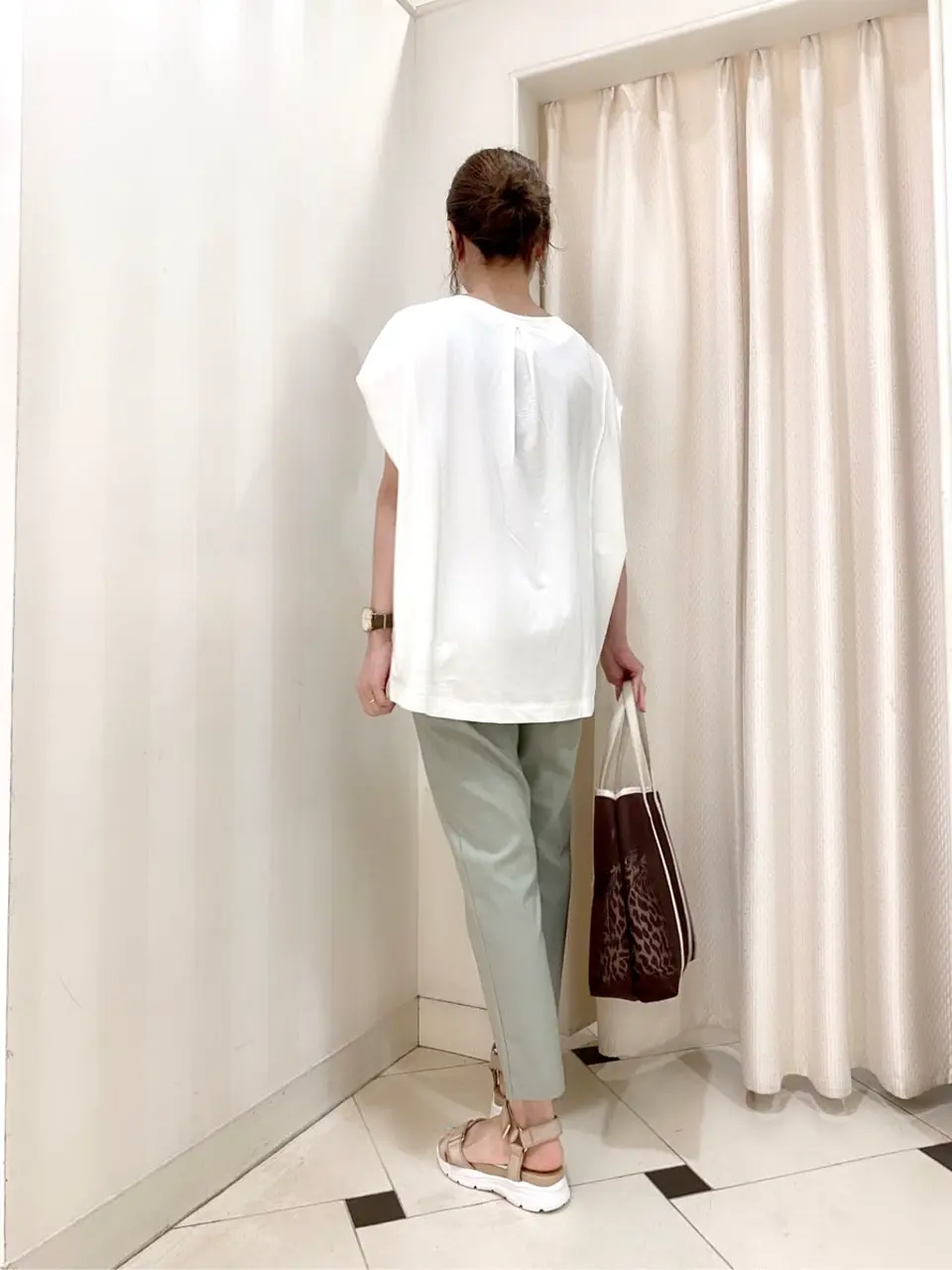 ANY SIS 金井 コーディネート画像