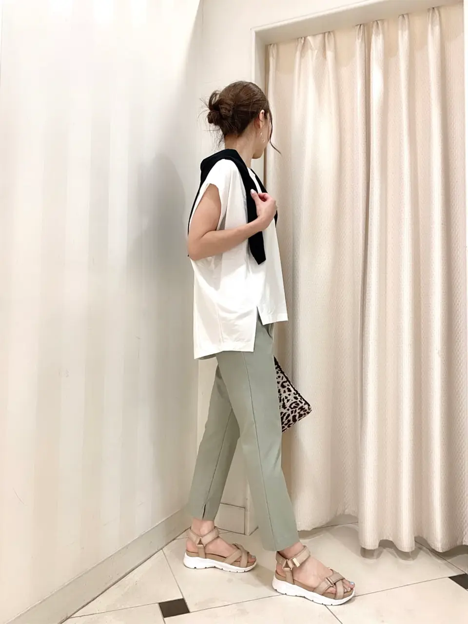 ANY SIS 金井 コーディネート画像