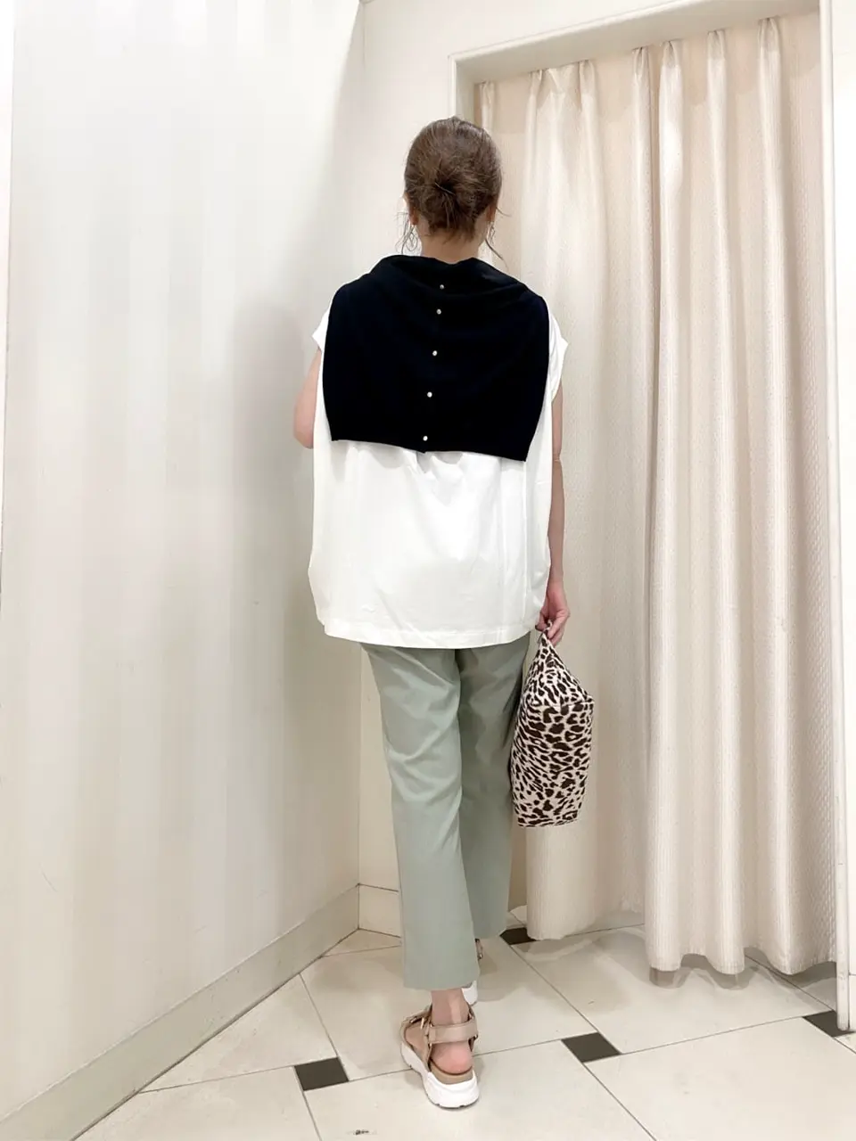 ANY SIS 金井 コーディネート画像