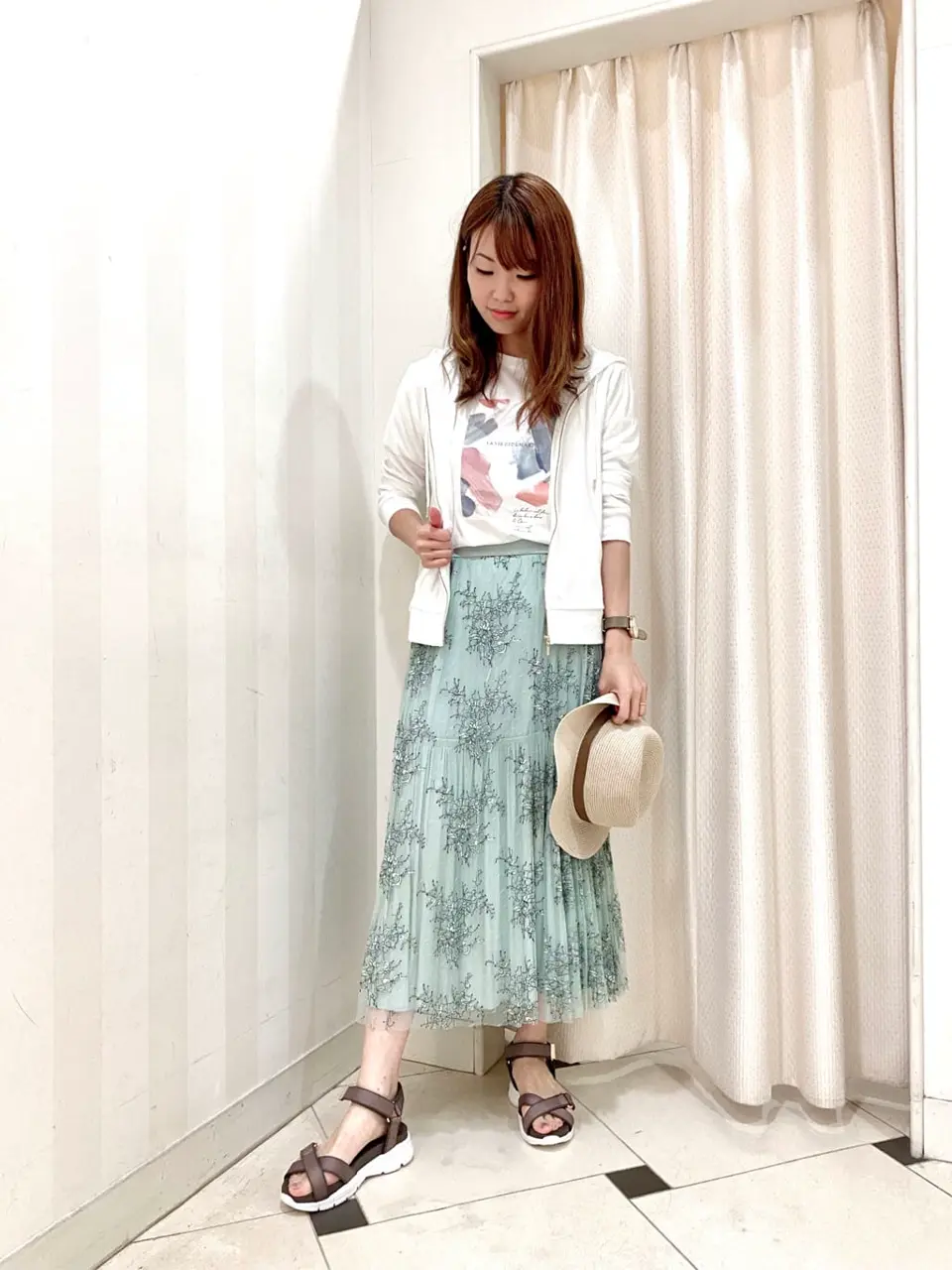 ANY SIS 金井 コーディネート画像