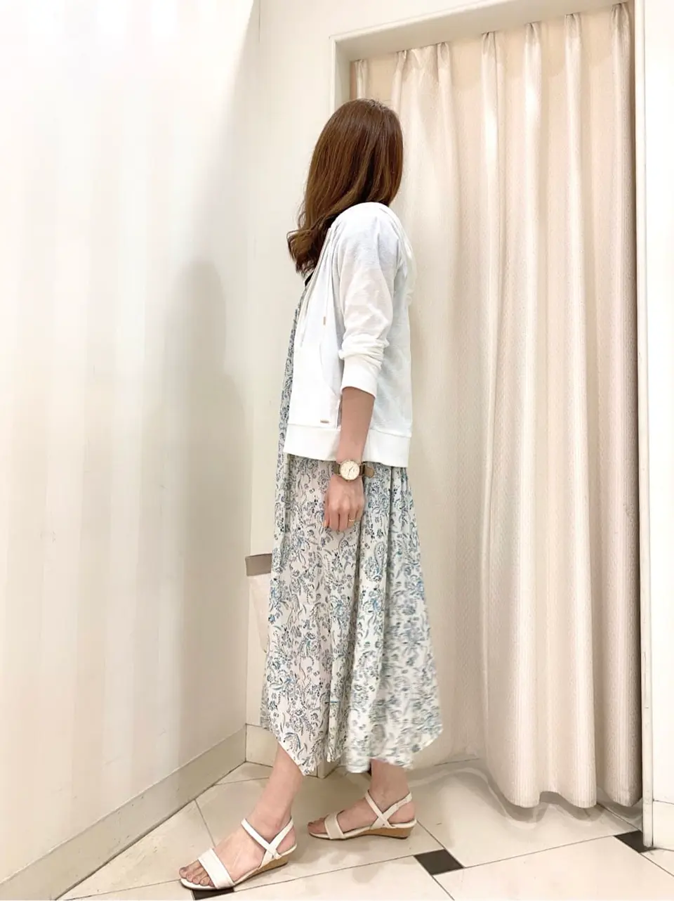 ANY SIS 金井 コーディネート画像