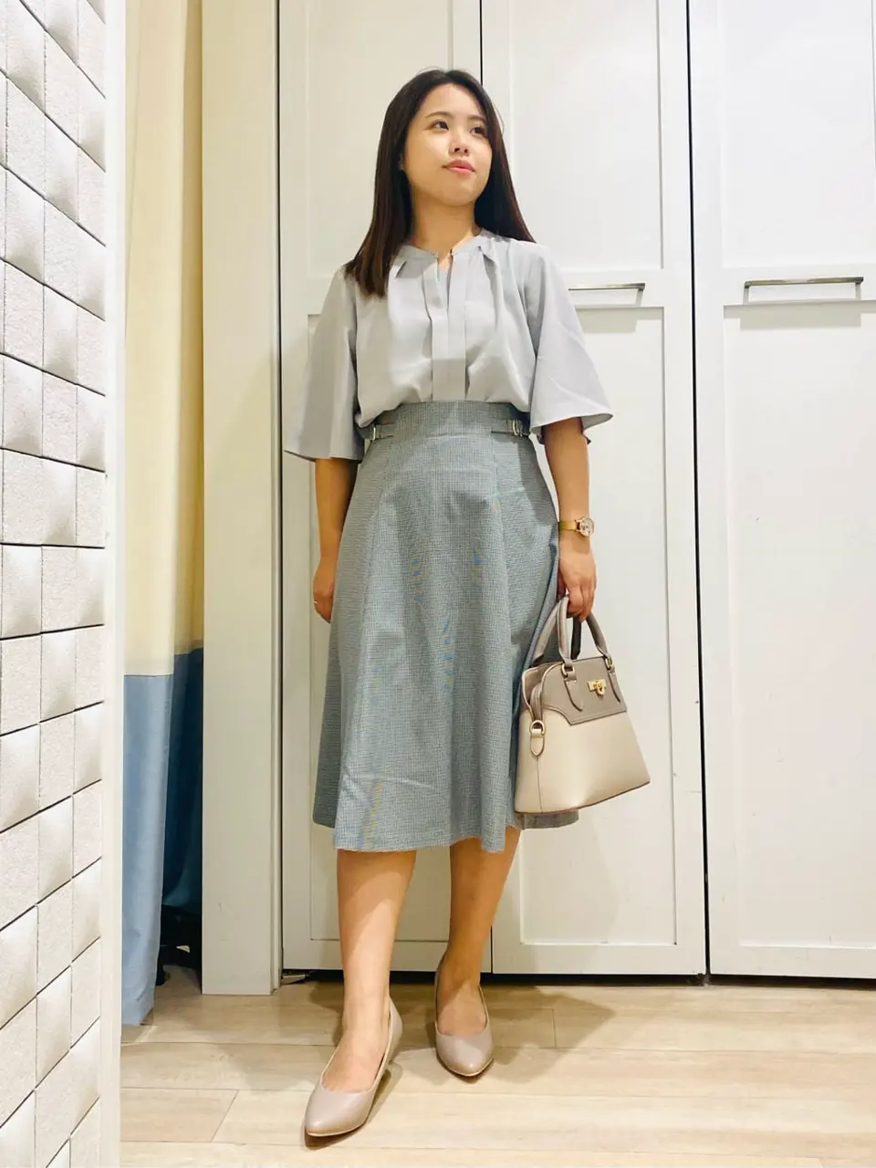 ANY SIS スタッフ コーディネート画像