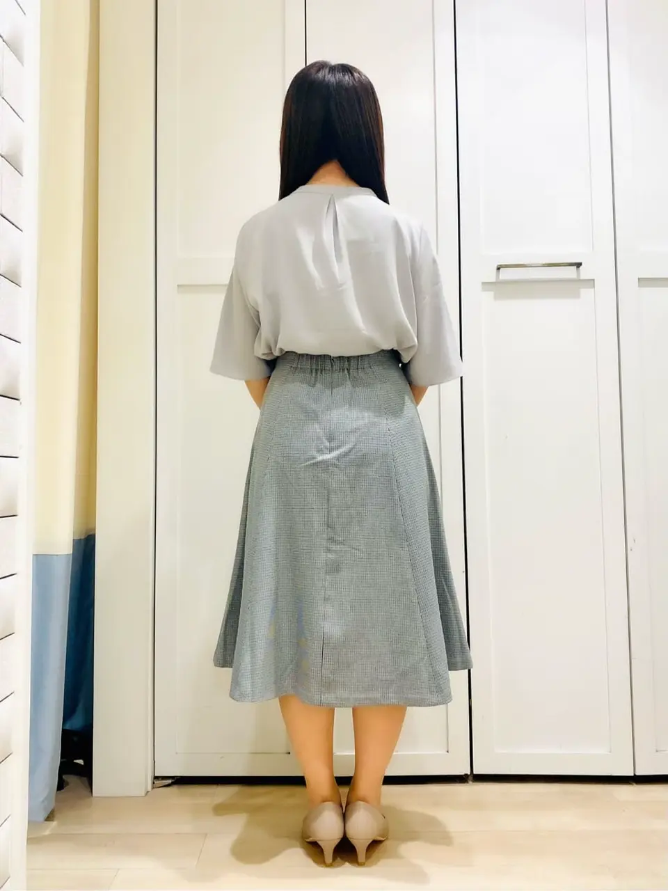 ANY SIS スタッフ コーディネート画像