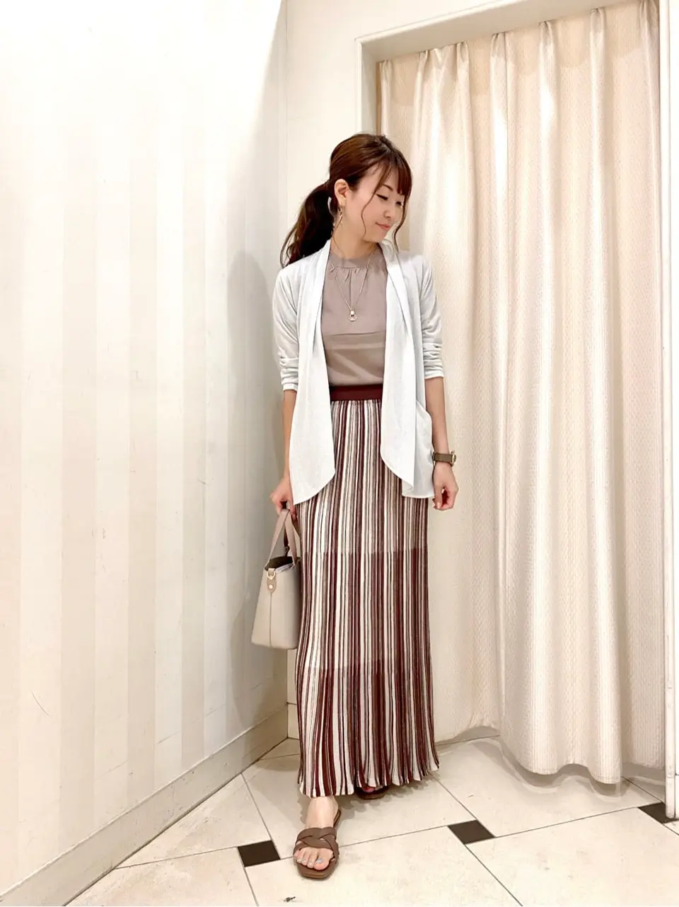 ANY SIS 金井 コーディネート画像