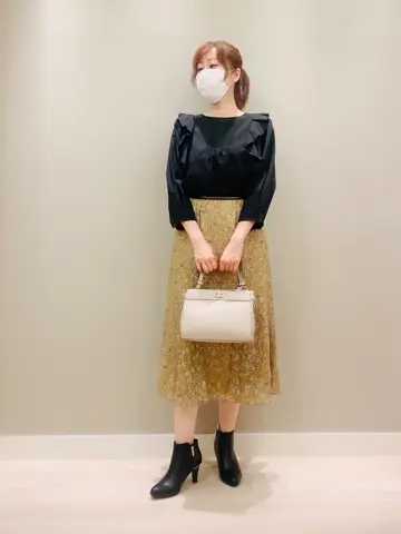 ANY SIS スタッフ コーディネート画像