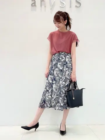 ANY SIS スタッフ コーディネート画像