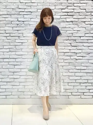 ANY SIS スタッフ コーディネート画像