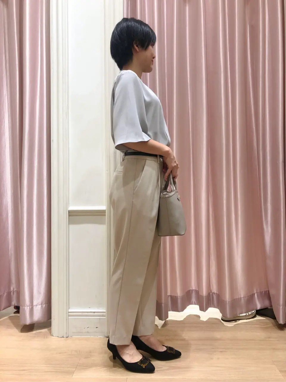 ANY SIS スタッフ コーディネート画像