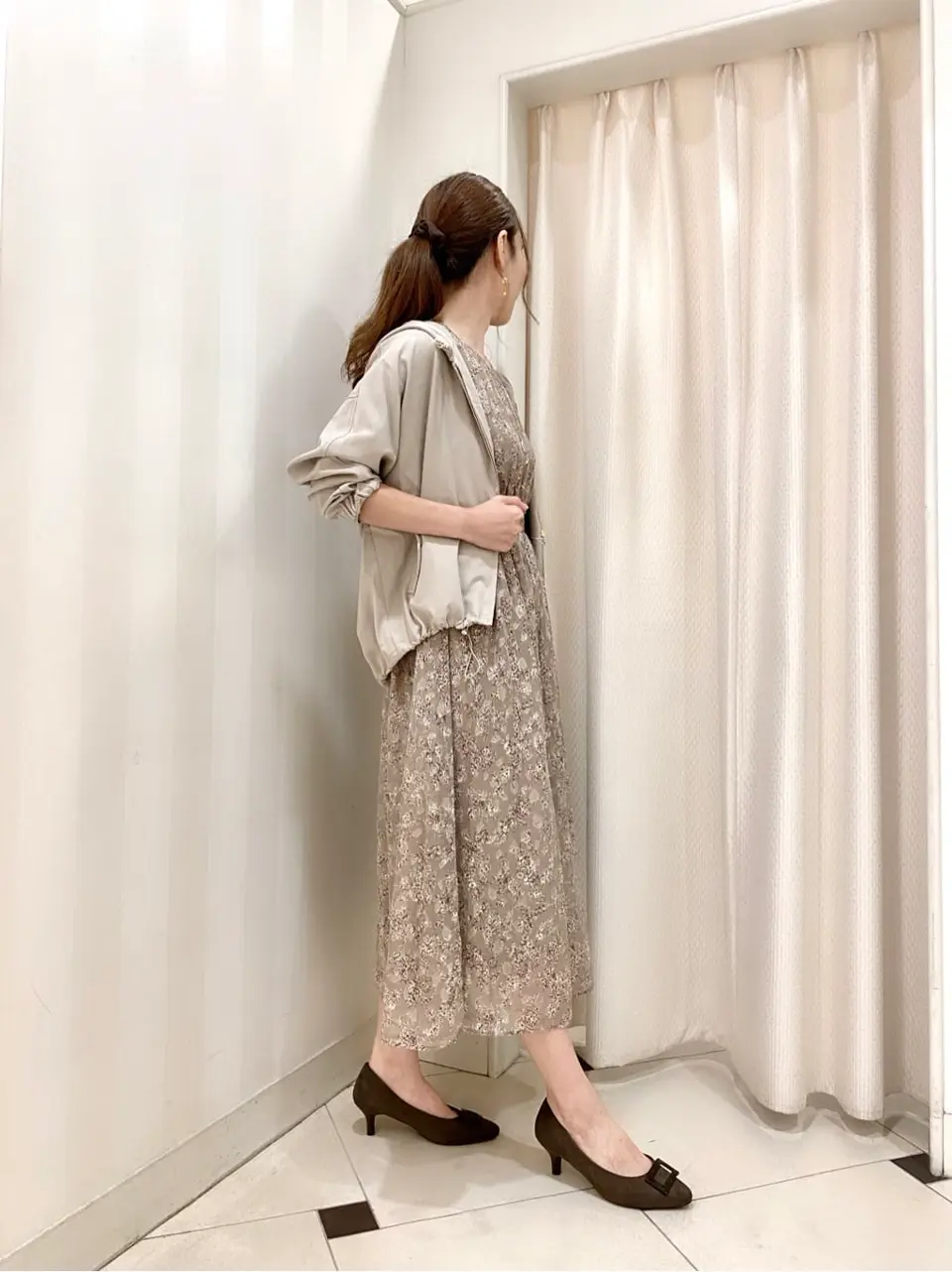 ANY SIS 金井 コーディネート画像