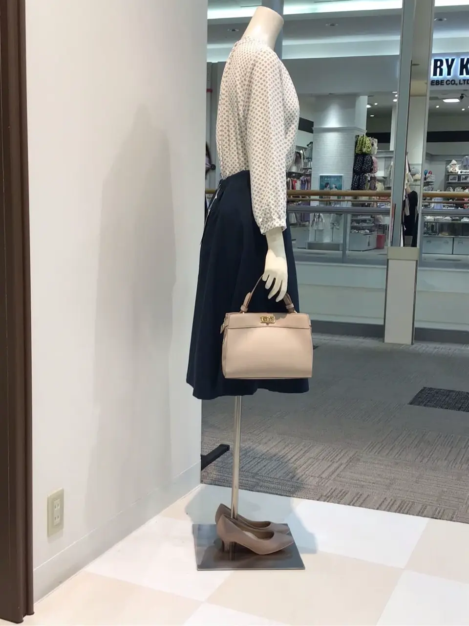 ANY SIS 布川 コーディネート画像