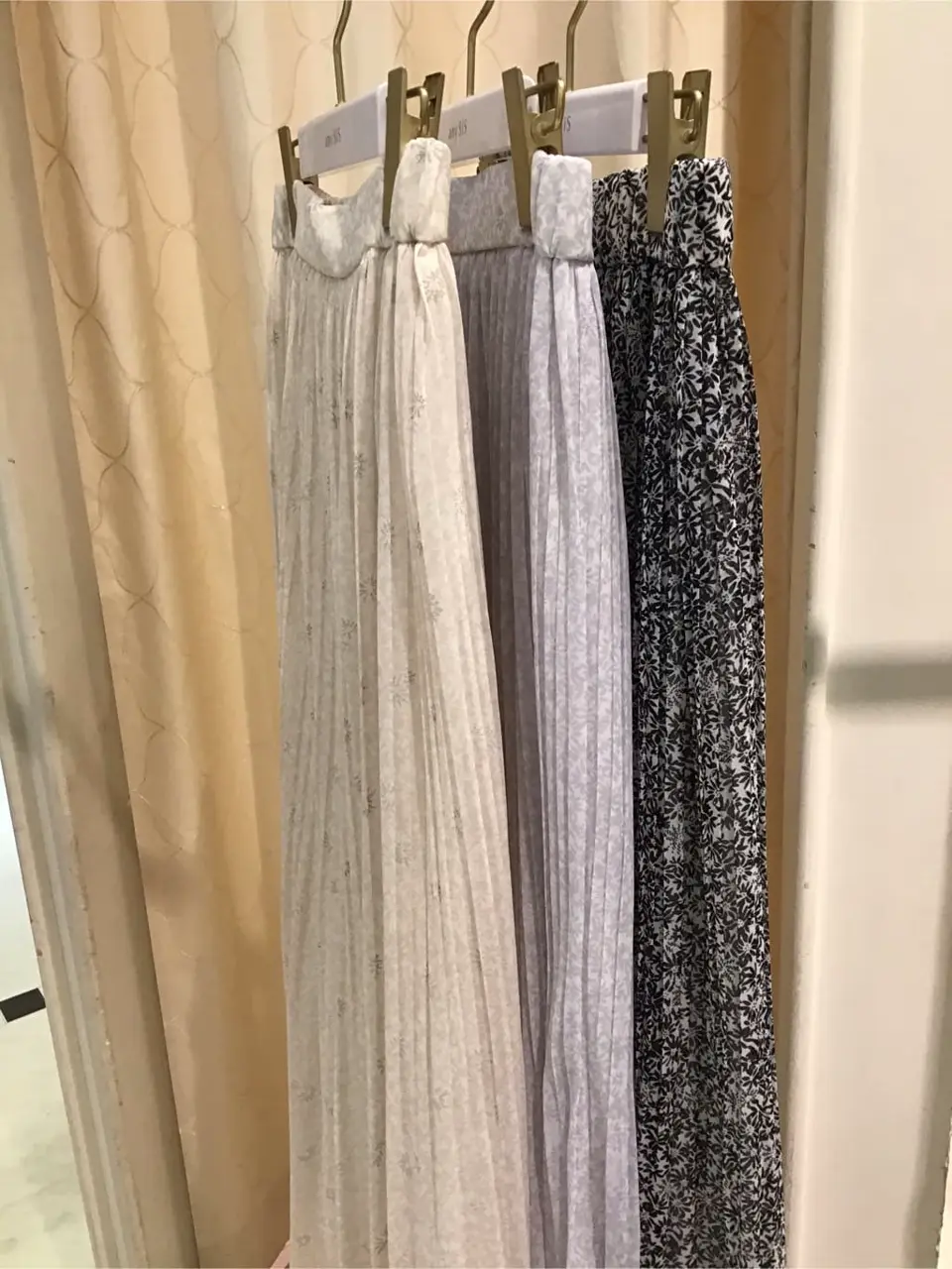 ANY SIS 髙橋 コーディネート画像