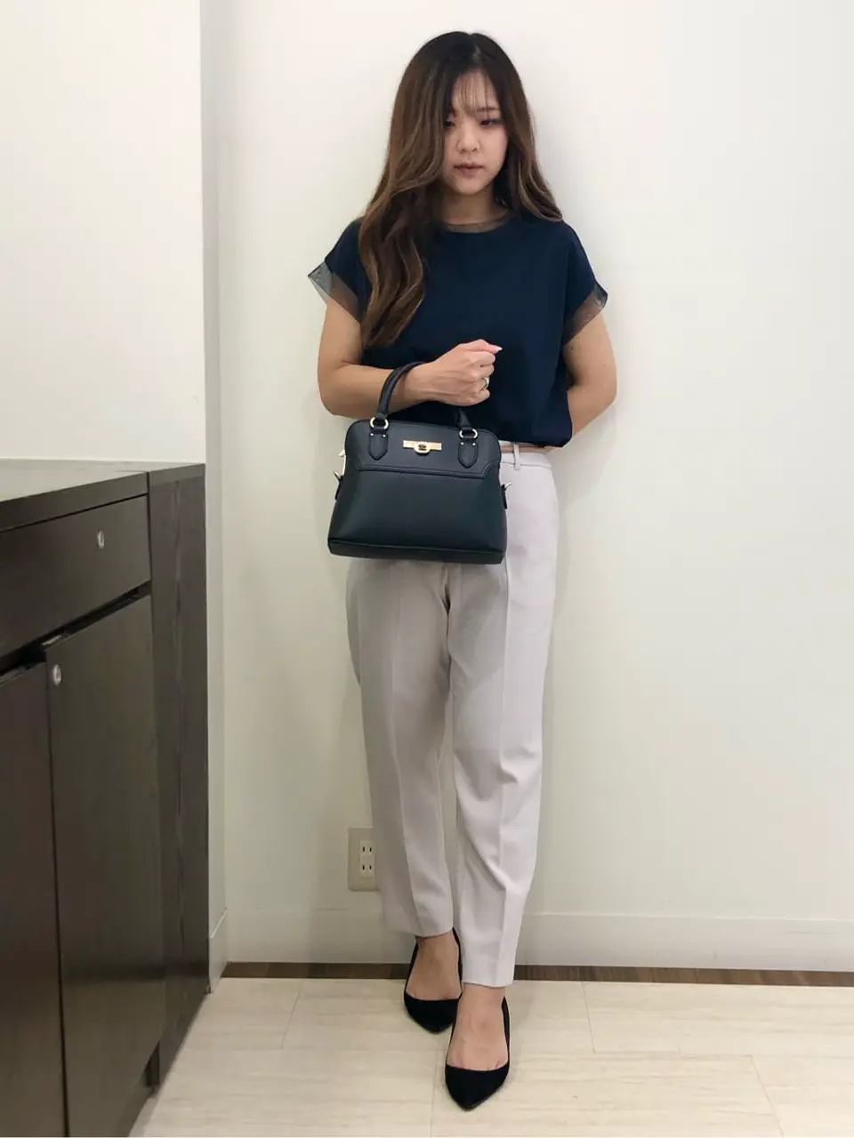 ANY SIS スタッフ コーディネート画像