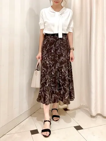 ANY SIS 金井 コーディネート画像