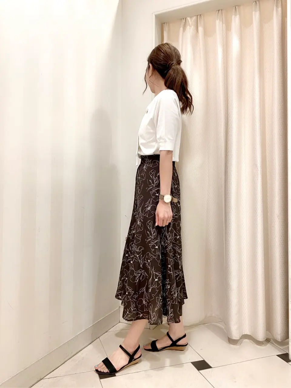 ANY SIS 金井 コーディネート画像