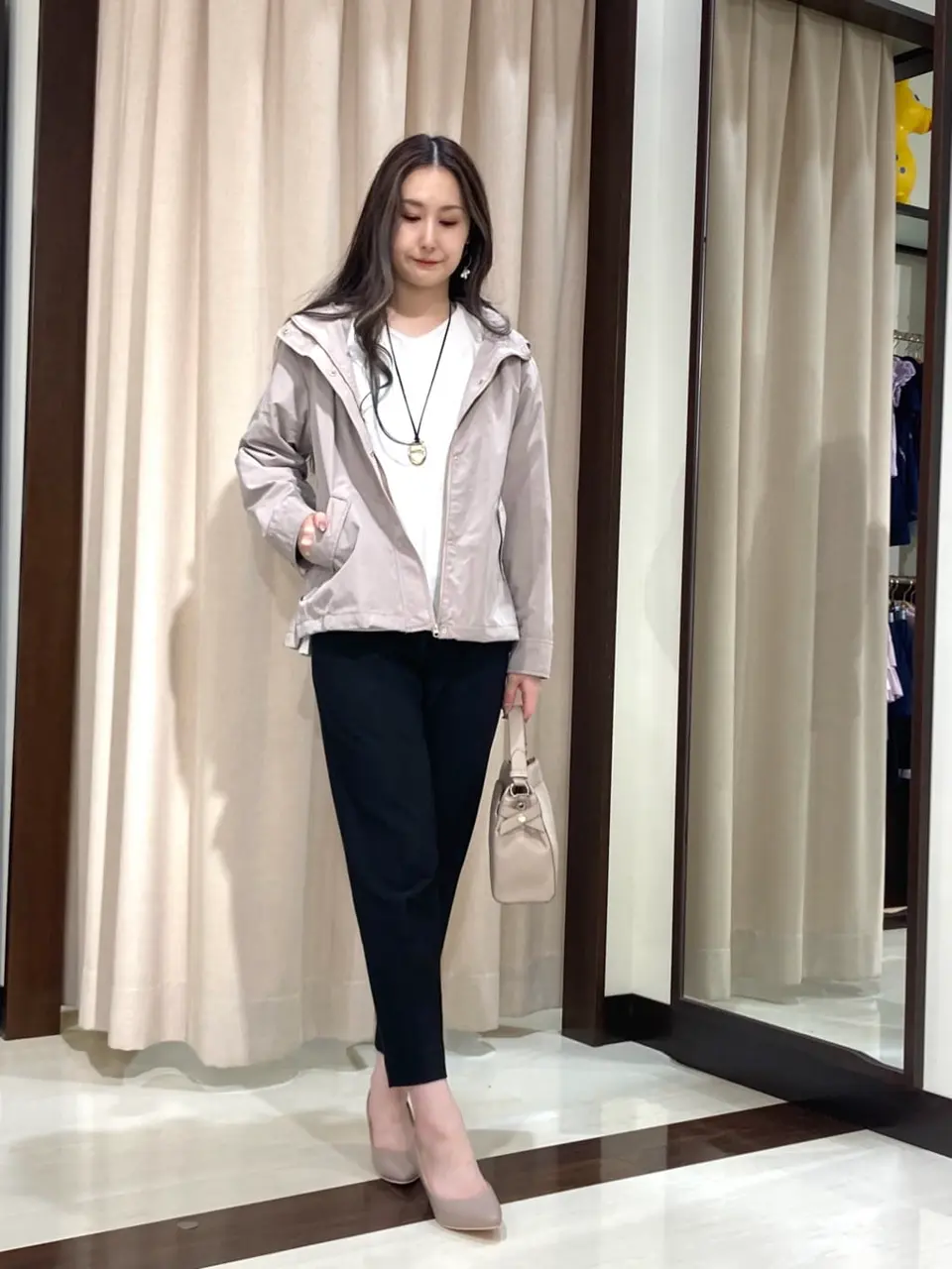 ANY SIS STAFF コーディネート画像