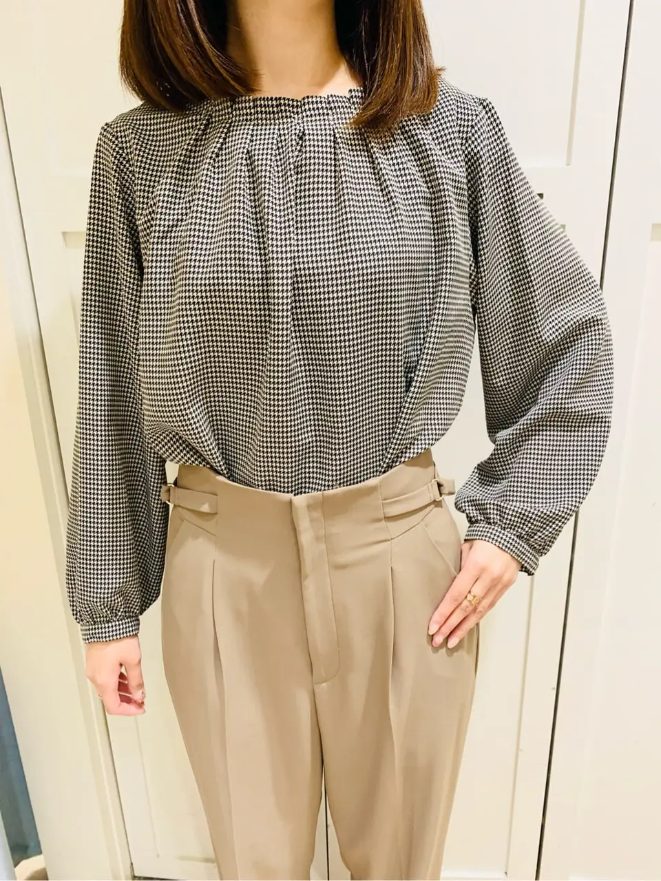 ANY SIS スタッフ コーディネート画像