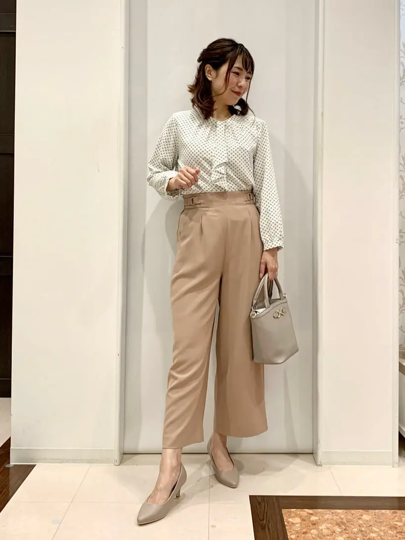 ANY SIS 横田 コーディネート画像