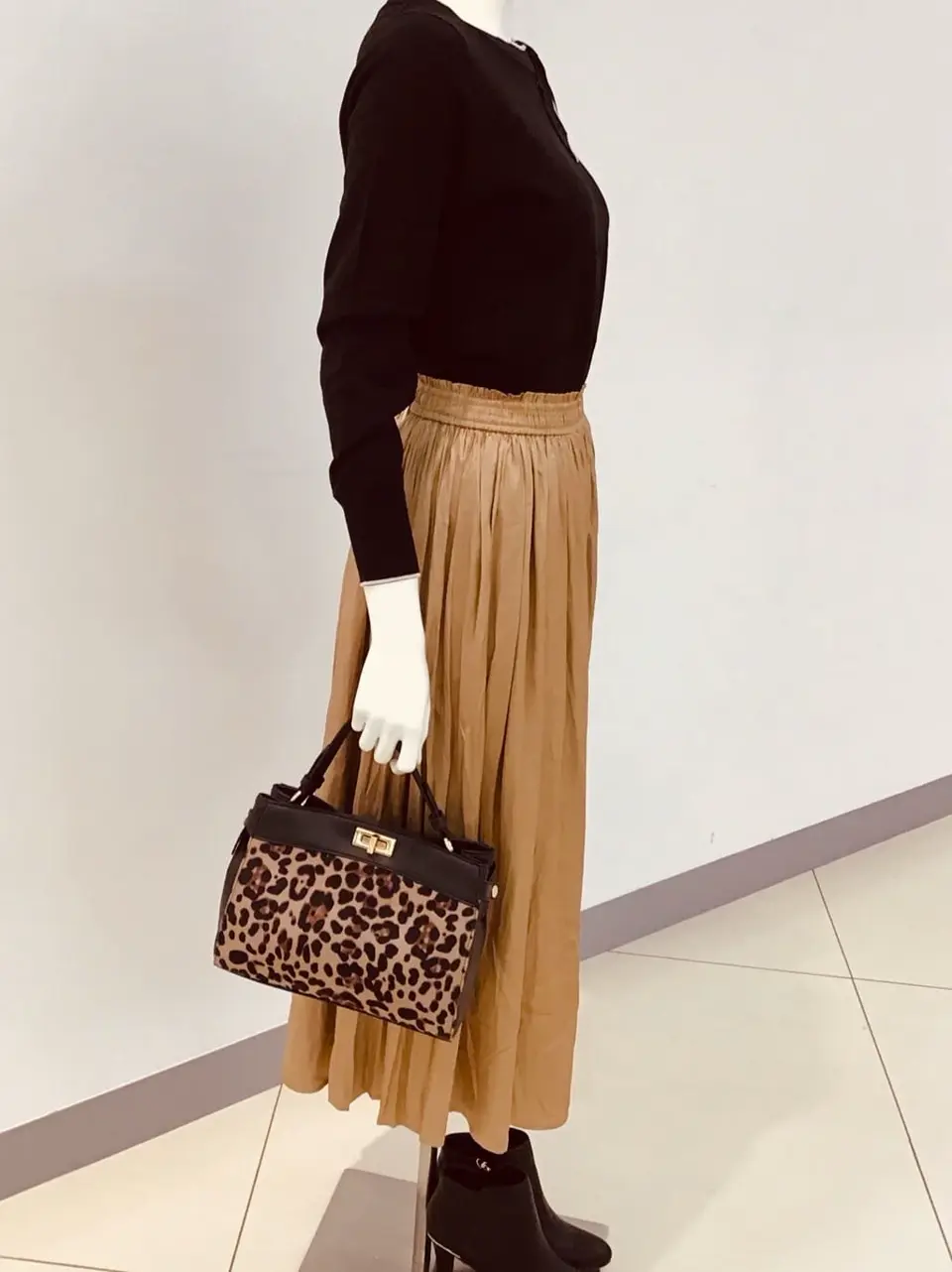 ANY SIS 本田 コーディネート画像